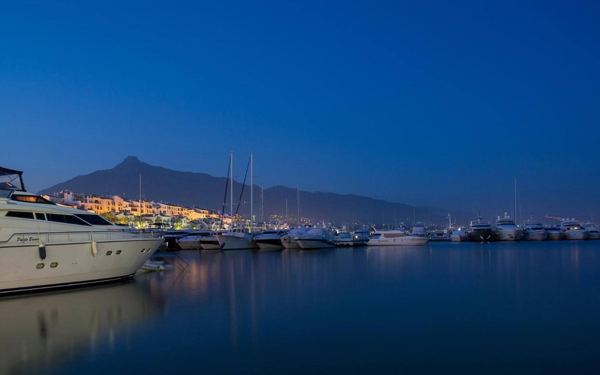 Apartamento Con Vistas En Puerto Banus 马尔韦利亚 外观 照片
